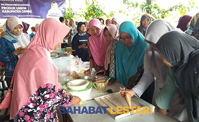 Sahabat Lestari Latih Ibu Rumah Tangga Produksi Makanan Olahan