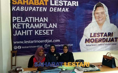 Sahabat Lestari Kembali Gelar Pelatihat Jahit Keset