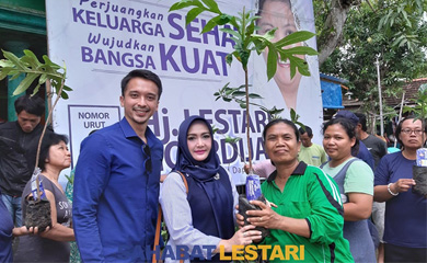 Sahabat Lestari Bagikan 250 Bibit Buah di Kabupaten Demak