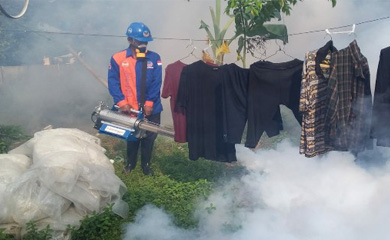 Cegah DBD, Sahabat Lestari Kudus Gelar Fogging