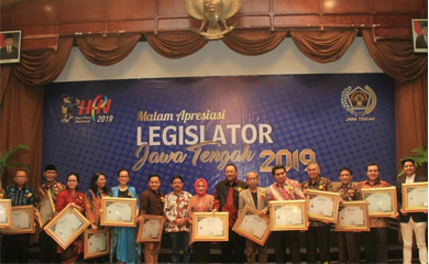 Tiga Caleg Partai NasDem Menerima Anugerah “Apresiasi Legislator Jawa Tengah 2019”